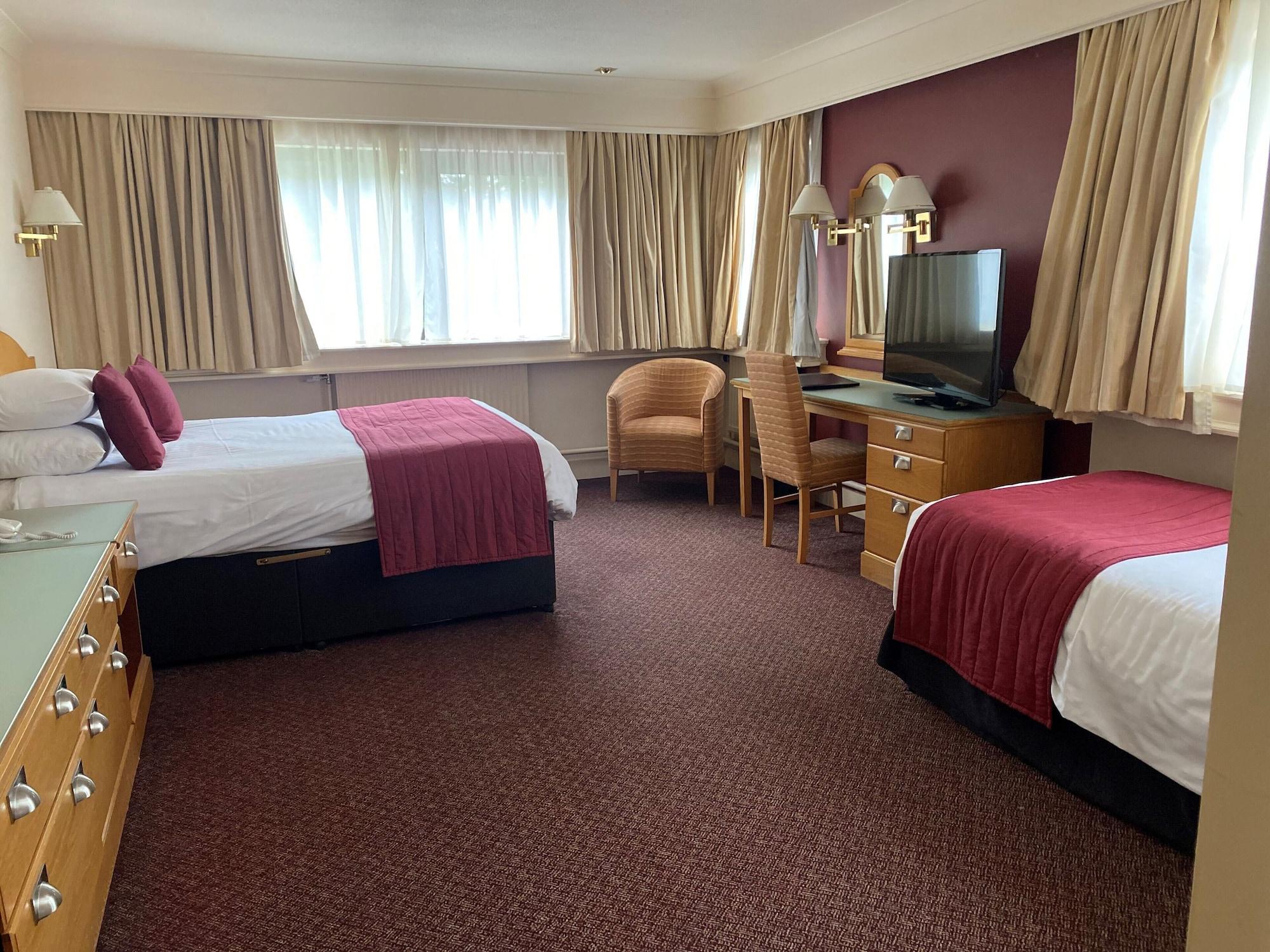 Best Western Frodsham Forest Hills Hotel Eksteriør bilde